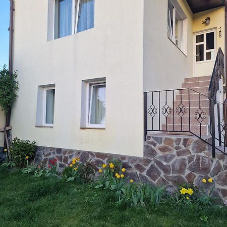 Apartament Teilor Risnov Exterior photo