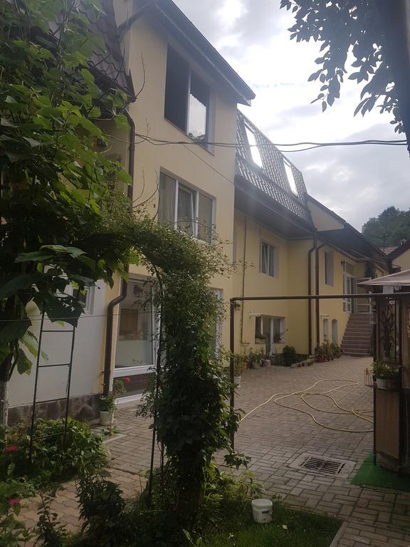 Apartament Teilor Risnov Exterior photo